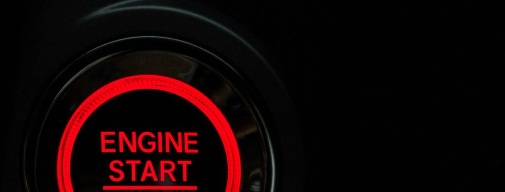 エンジンスタートボタン